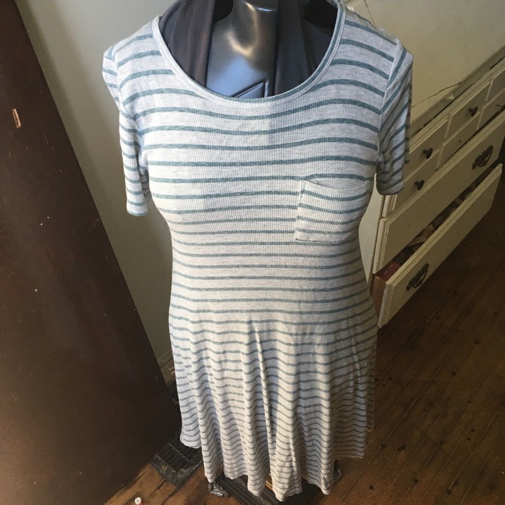 Lularoe rubbed, blue striped Carly high low swing dress